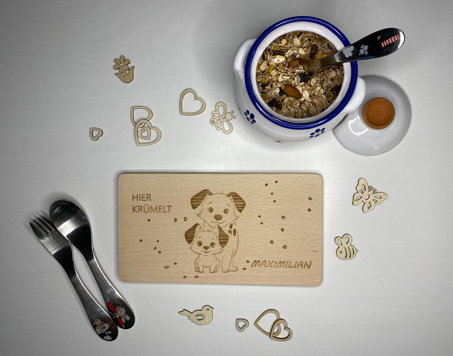Holzbrettchen für Kinder, Gravur Hunde, Frühstücksbrettchen mit Namen, Holzbrett Geschenk Kinder, personalisiertes Brettchen, Schneidebrett