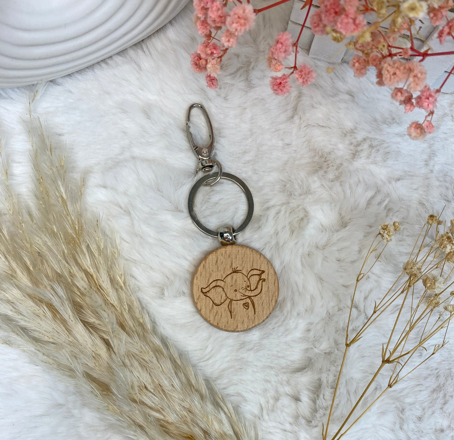 personalisierbarer Schlüsselanhänger aus Holz, Tier Motiv + Name, Taschenanhänger graviert, Holzanhänger mit Metallring, Rücksackanhänger