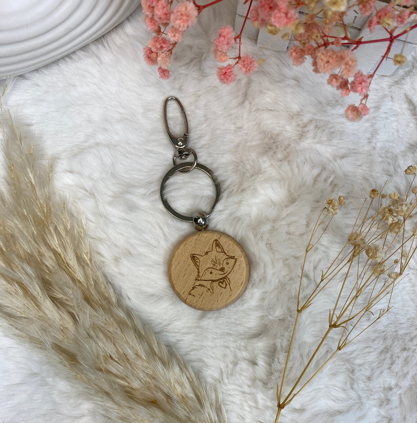 personalisierbarer Schlüsselanhänger aus Holz, Tier Motiv + Name, Taschenanhänger graviert, Holzanhänger mit Metallring, Rücksackanhänger