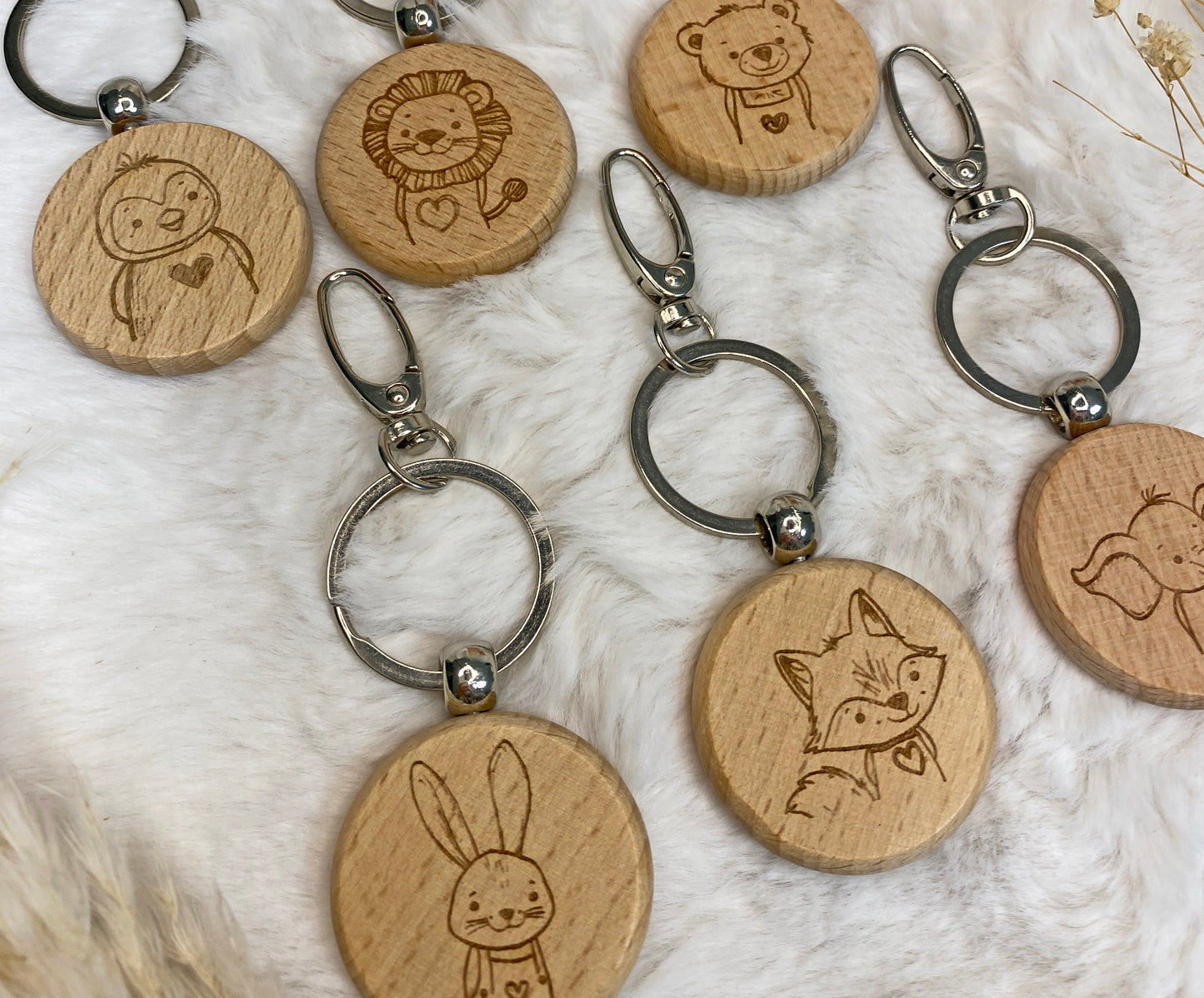 personalisierbarer Schlüsselanhänger aus Holz, Tier Motiv + Name, Taschenanhänger graviert, Holzanhänger mit Metallring, Rücksackanhänger