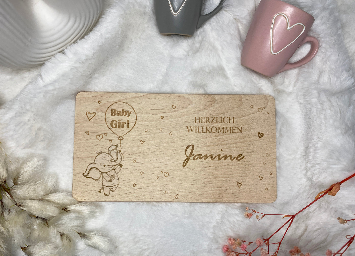 Hallo Baby Willkommens Geschenk, Frühstücksbrett Gravur Name, Kinder Holzbrett Baby Geburt, Schneidebrett personalisiert zur Babyparty