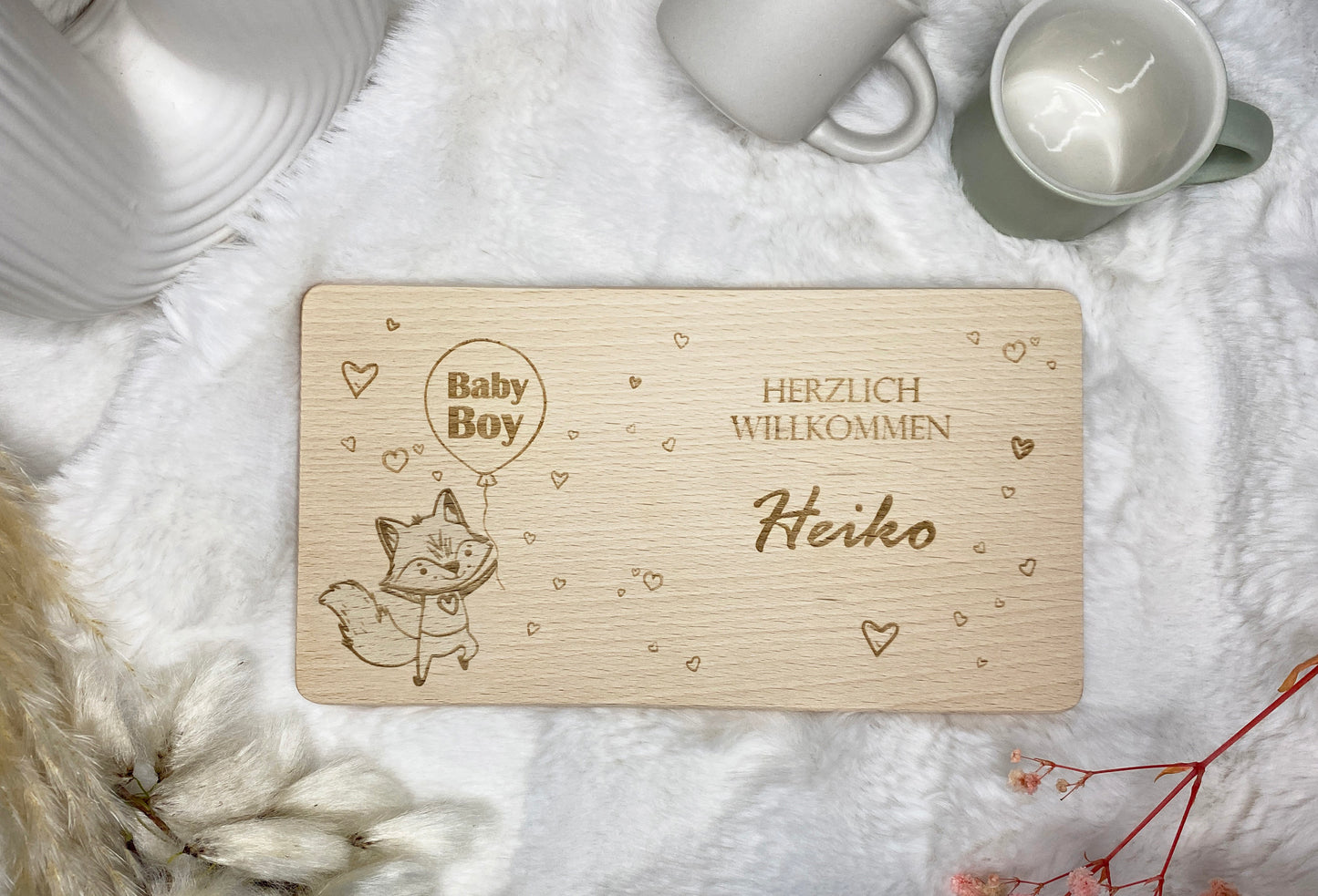 Hallo Baby Willkommens Geschenk, Frühstücksbrett Gravur Name, Kinder Holzbrett Baby Geburt, Schneidebrett personalisiert zur Babyparty