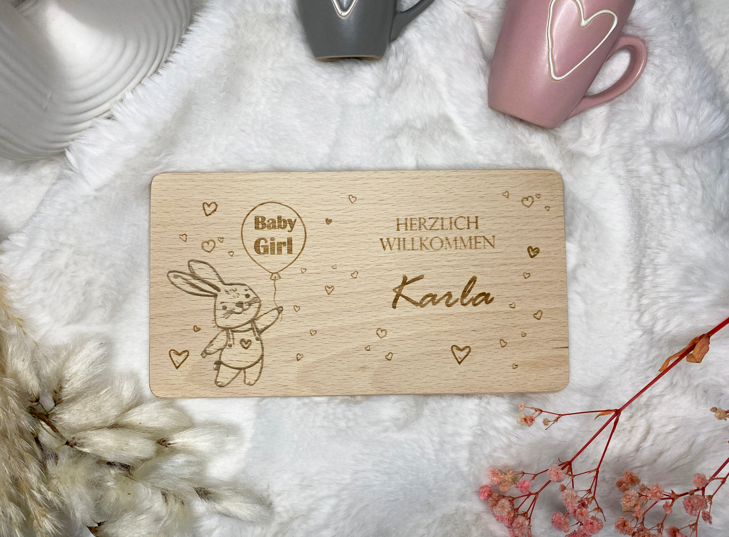 Hallo Baby Willkommens Geschenk, Frühstücksbrett Gravur Name, Kinder Holzbrett Baby Geburt, Schneidebrett personalisiert zur Babyparty