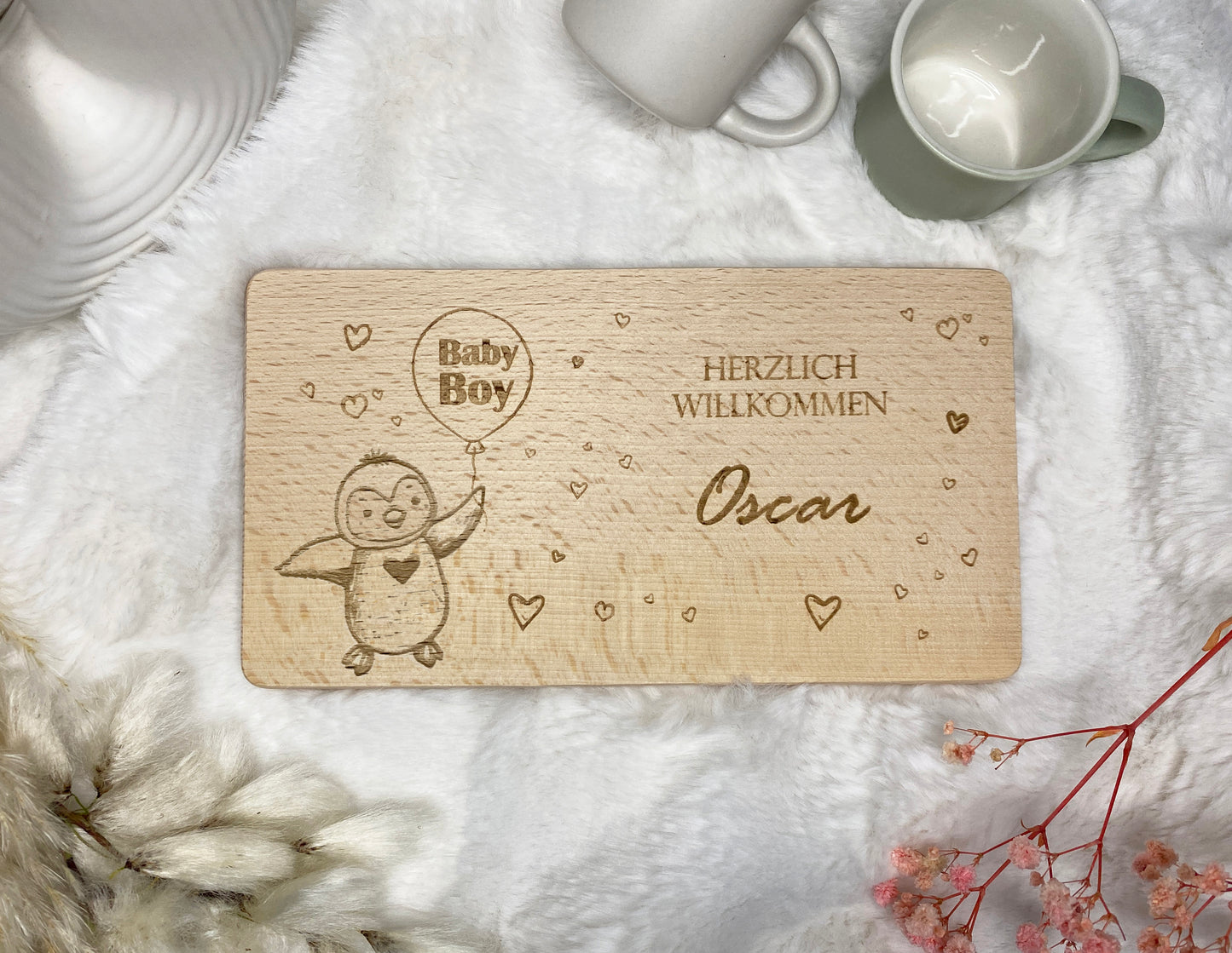 Hallo Baby Willkommens Geschenk, Frühstücksbrett Gravur Name, Kinder Holzbrett Baby Geburt, Schneidebrett personalisiert zur Babyparty