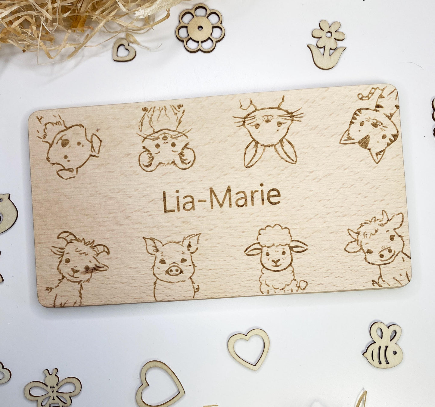 Frühstücksbrettchen mit 8 Bauernhof-Tieren, Kinder Holzbrettchen mit Gravur, Frühstücksbrett mit Namen, personalisiertes Holzbrett Geschenk