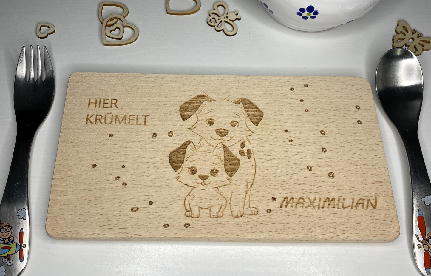 Holzbrettchen für Kinder, Gravur Hunde, Frühstücksbrettchen mit Namen, Holzbrett Geschenk Kinder, personalisiertes Brettchen, Schneidebrett