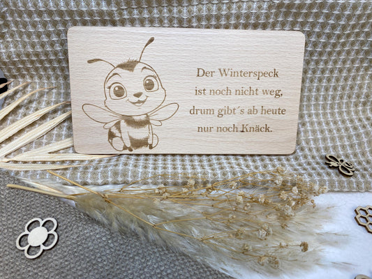 Holzbrettchen mit Gravur, Frühstücksbrettchen lustiger Spruch, Holzbrett witziges Geschenk, Brettchen Hummel, Schneidebrettchen Winterspeck