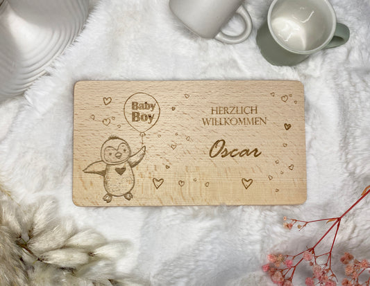 Hallo Baby Willkommens Geschenk, Frühstücksbrett Gravur Name, Kinder Holzbrett Baby Geburt, Schneidebrett personalisiert zur Babyparty