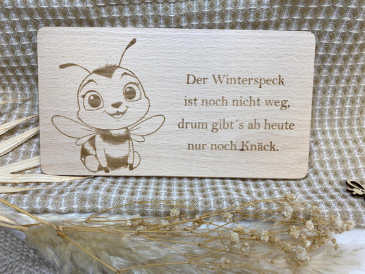 Holzbrettchen mit Gravur, Frühstücksbrettchen lustiger Spruch, Holzbrett witziges Geschenk, Brettchen Hummel, Schneidebrettchen Winterspeck